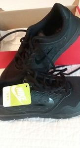 Brand New NEVER Worn Women's Size 7